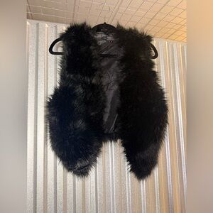 Chic Black Faux Fur Vest